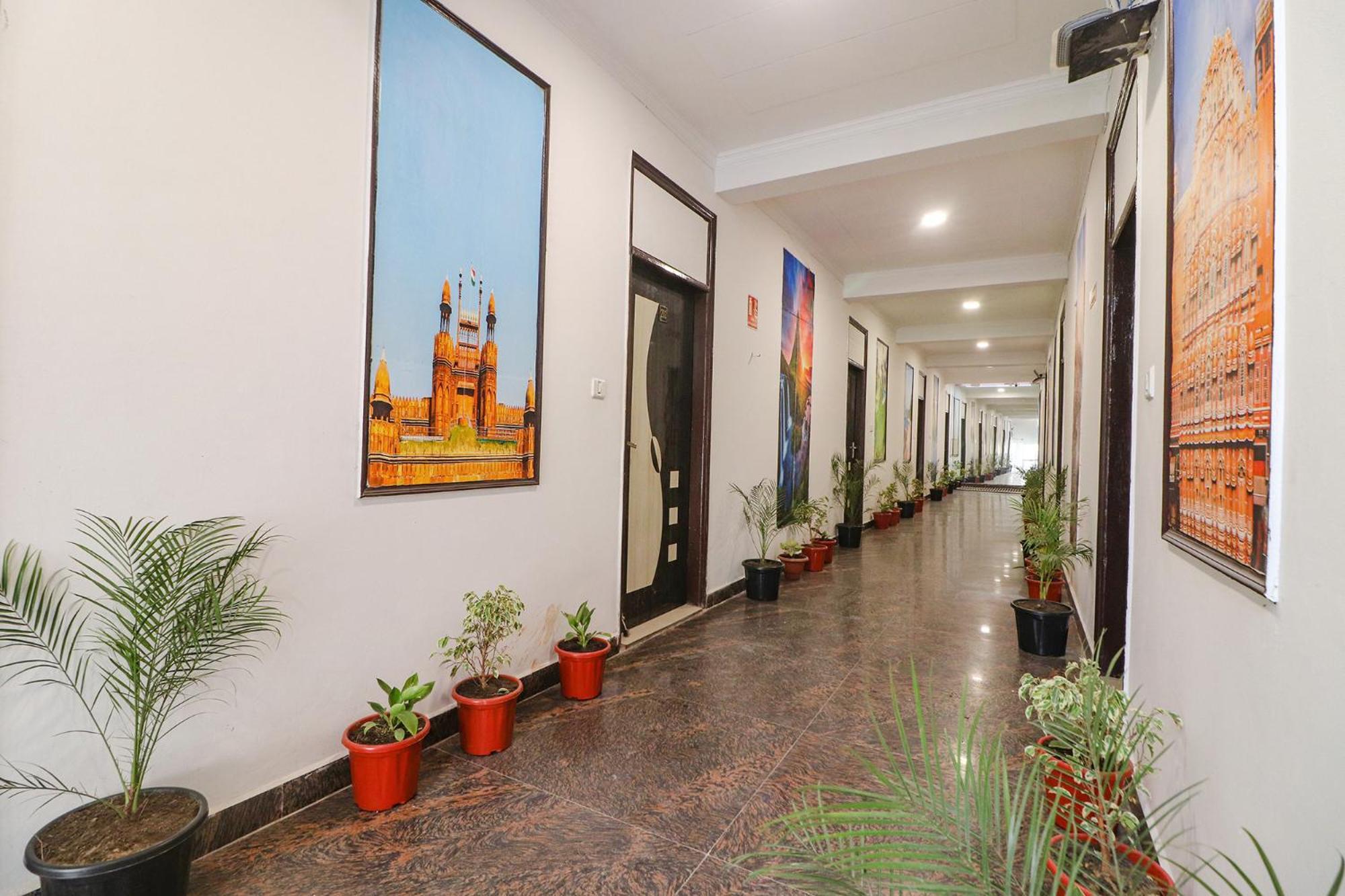 Fabhotel Rainbow Villa Near Igi Airport New Delhi Exterior photo